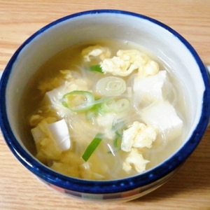 簡単★鶏もも肉と豆腐の春雨スープ